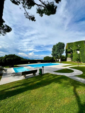 Amazing residence lake view Desenzano